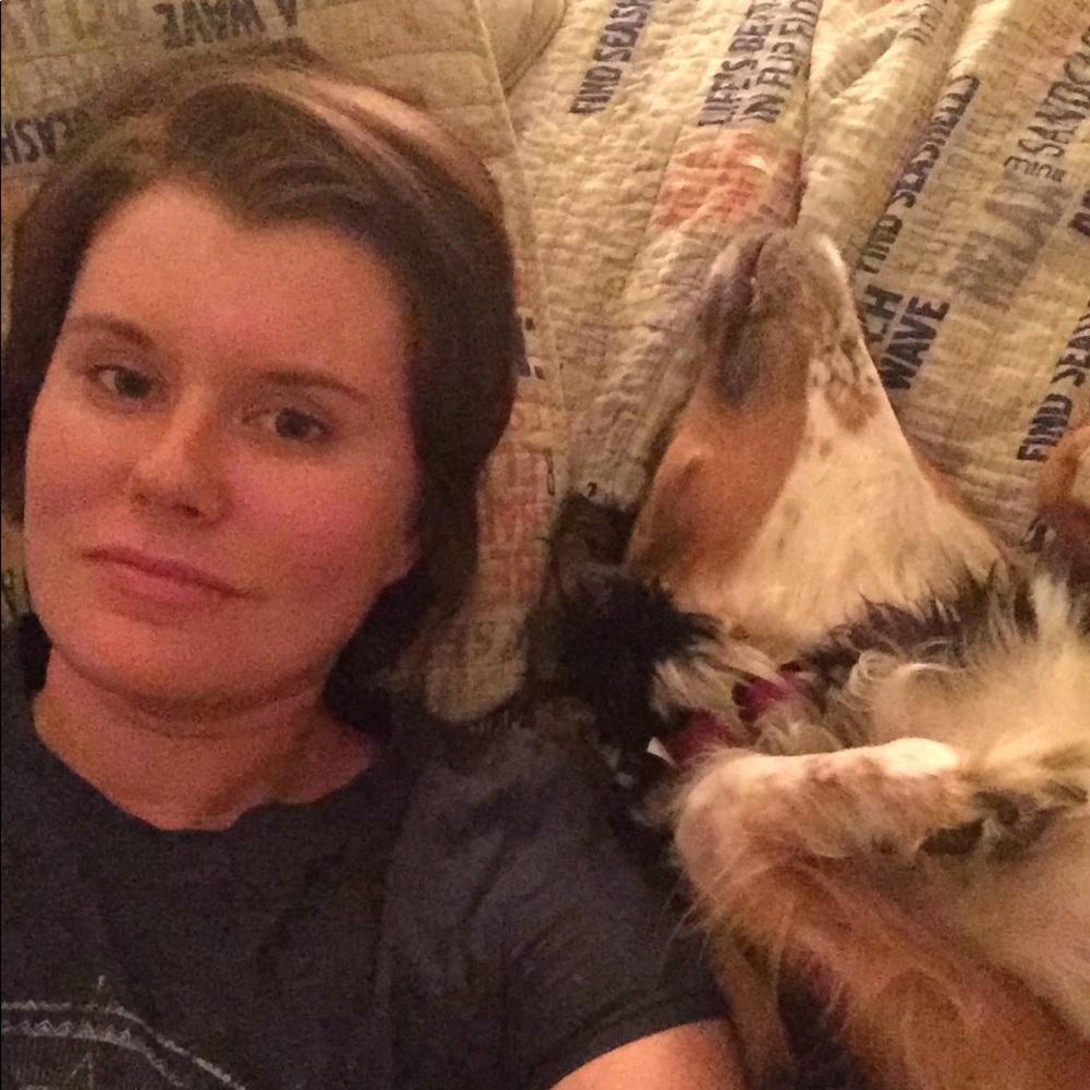 Meet your Posher, Casey